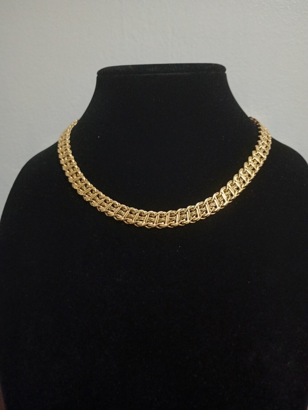 Gold Tone Metal Chain Link Necklace